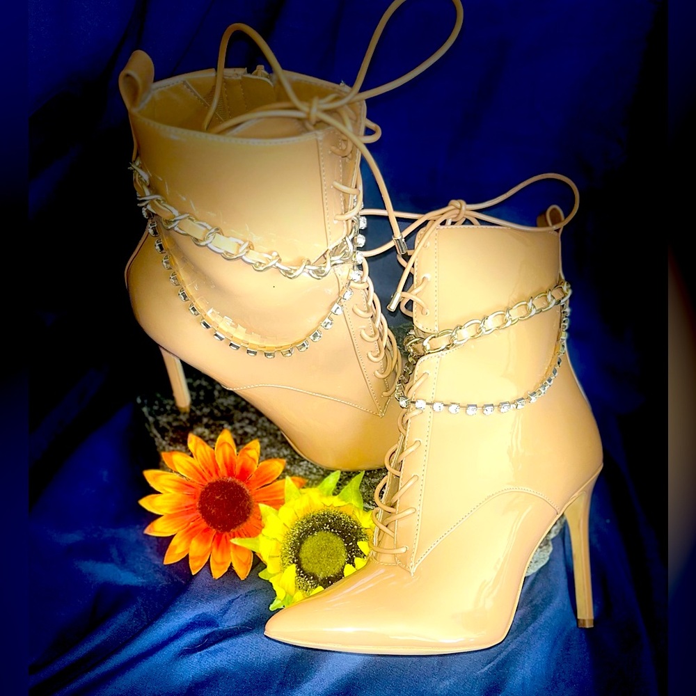 New Aldo Lace Up Stiletto Bootie